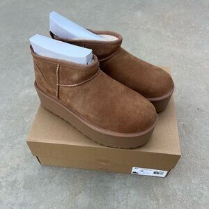 Women’s UGG platform boots